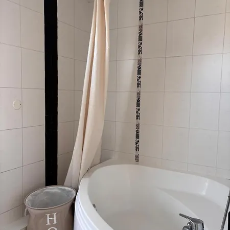 La Parenthese Cozy Duplex With Private Garden And Parking, Near Thoiry, Giverny, Paris-normandy Axis Сasa de vacaciones Breuil-Bois-Robert